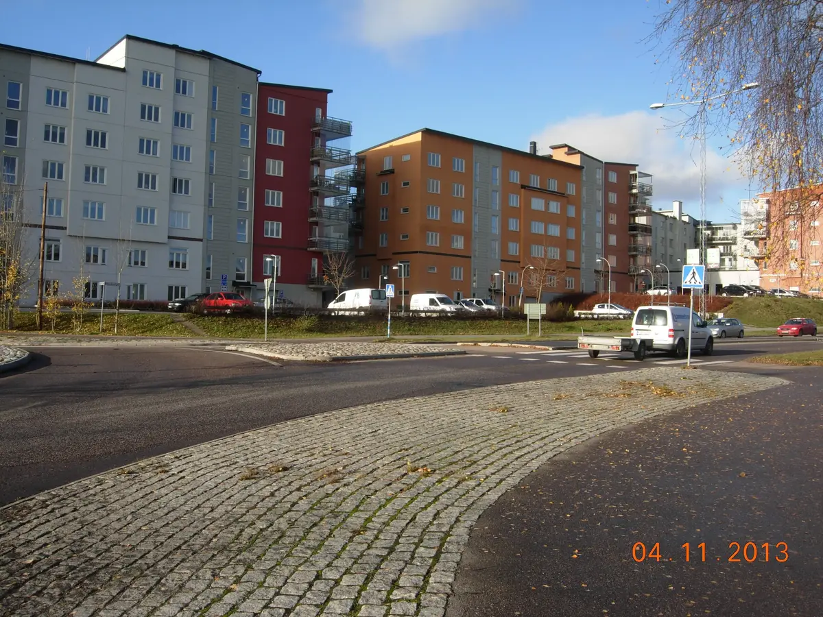 Första och andra huskropparna i kvarteret Stora Arken vid Nynäsvägen