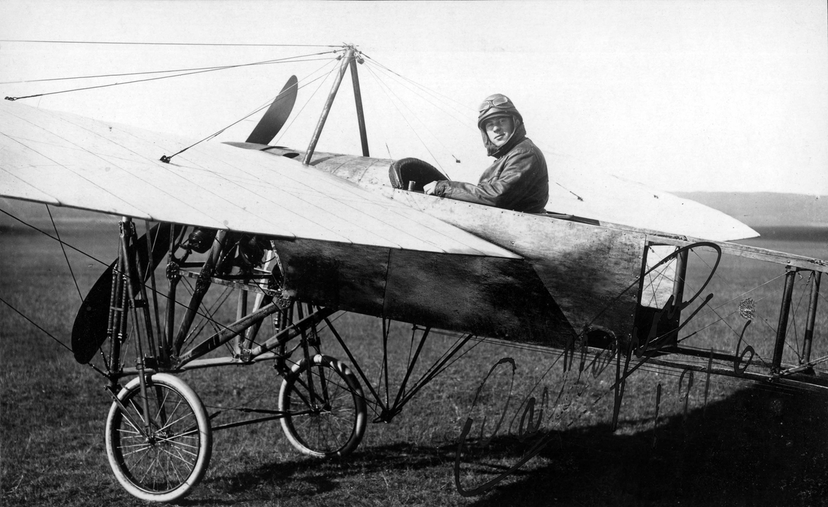 Carl Peyron, 1916, i Bleriot-flygplan.
