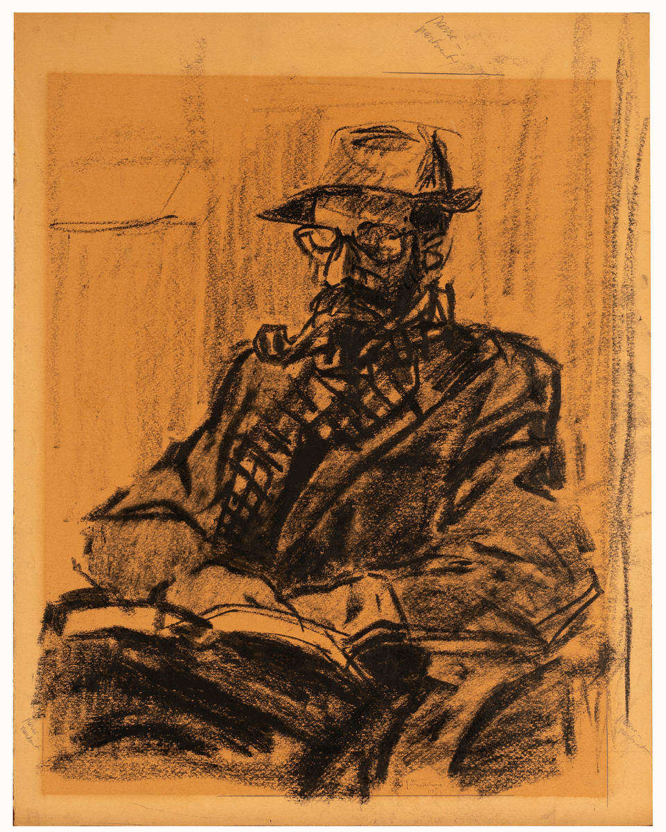 Porträtt av en man med pipa och hatt. Teckning med svart vaxkrita på kartong av Harald Jürissaar 1951.