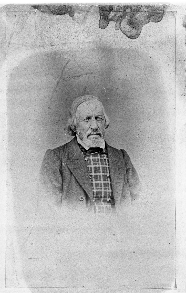 Portrett av Ole Rud, Øvre Rud på sine eldre dager, for da hadde han skjegg.
