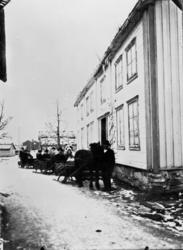 Frå bryllupet til Margrethe og Joakim Sverdrup. .Her er de p