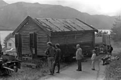 Flytting av Hammervoll stabburet fra Eidsvåg til Romsdalsmus
