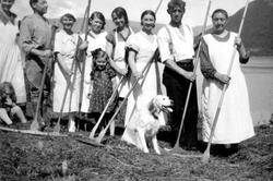 Slottahjelp på Øra i 1934.