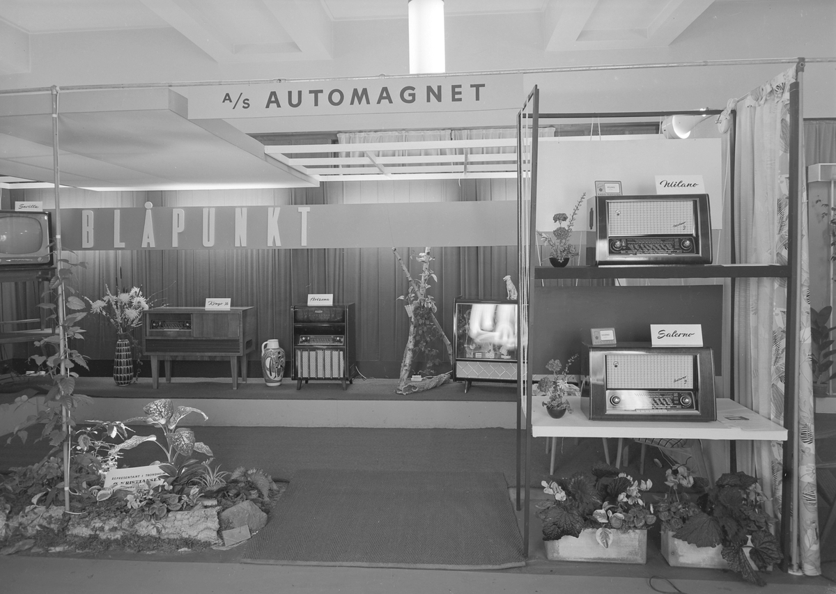 Radiomessen 1956 - A/S Automagnet sin stand på messen
