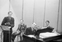 Larsens kvartett spiller i Folkets Hus