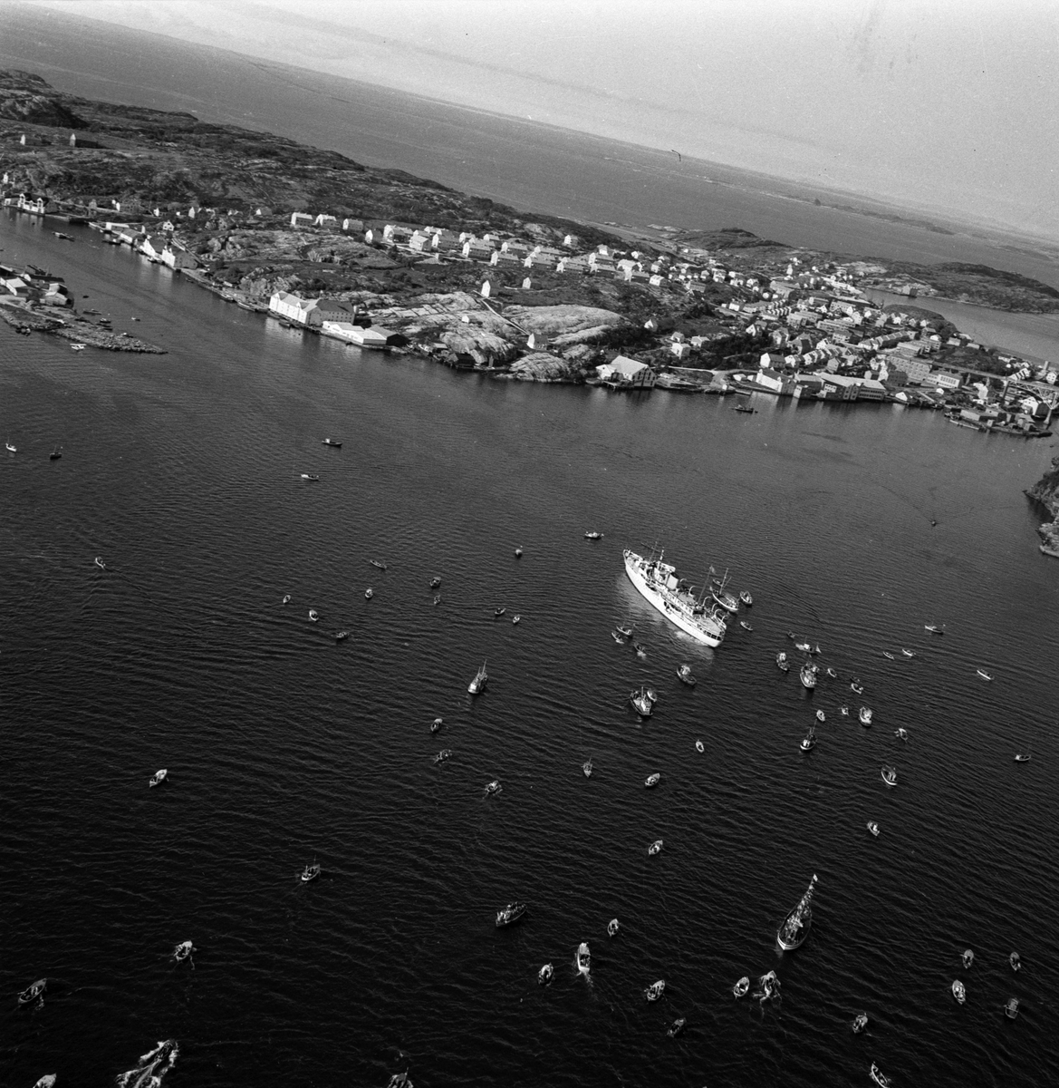 Kristiansund sett fra lufta