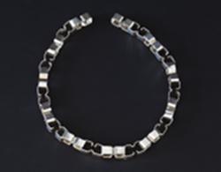 Uten tittel [Halssmykke]