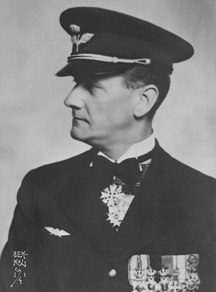 Porträttfotografi av Harald Enell, chef för F 2 Hägernäs 1934-1936.
