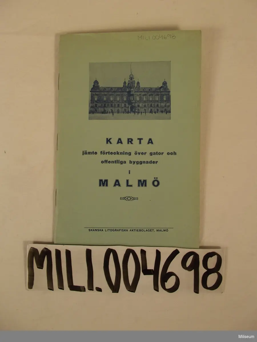 Karta, jämte gatuförtecknig i Malmö. Skala 1:10000.