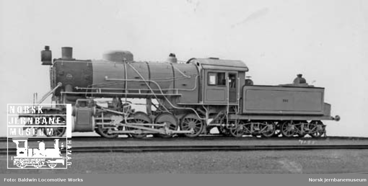 Leveransefoto av damplokomotiv type 33c nr. 393