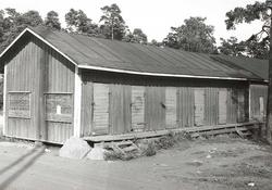 Et av de gamle uthusene ved Halla Såg, Kotka, Finland.