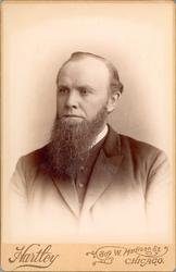 Kabinettfotografi. Norsk-amerikanere. Mann i fotografens stu