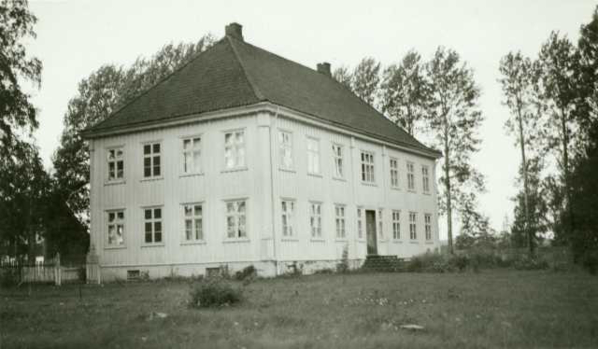 Hovedbygning, Kvisler, Hof, Åsnes, Hedmark.