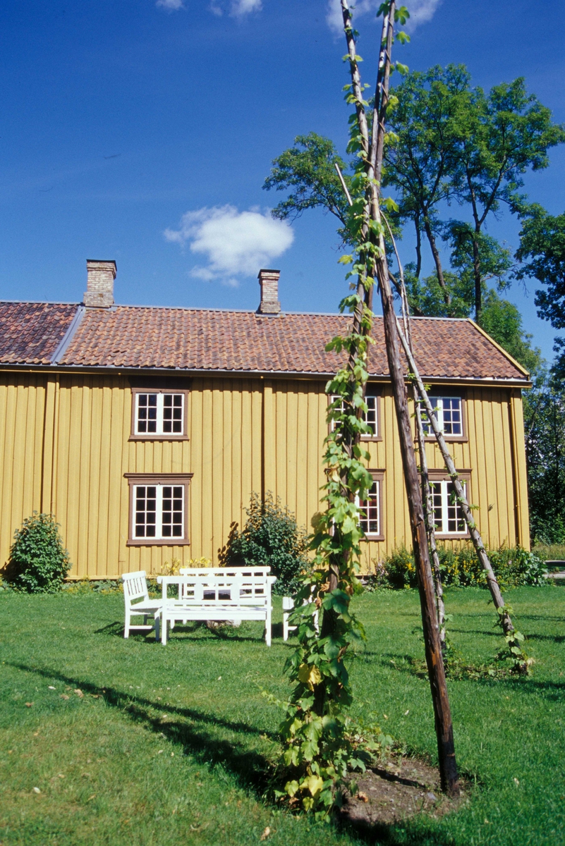 Hovedbygning fra Stiklestad, Verdal, ca 1800, bygning nr.51, nå på Norsk Folkemuseum.