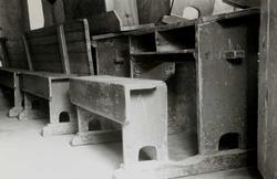 Øvrebotten, Gaular, Sogn og Fjordane. Interiør, gamle skoleb