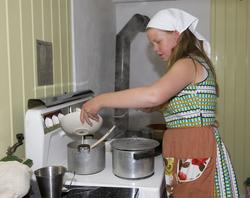 Trønderskolen anno 1959. Norsk Folkemuseums sommertilbud til
