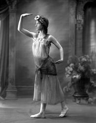 Portrett, ballettdanser, Marie Warhus.
