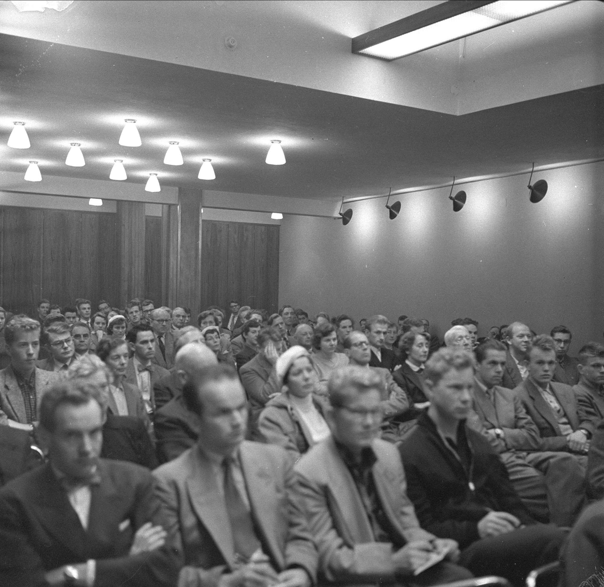 Filologenes universitet, Venstremøte i Studentvenstrelaget, Oslo, oktober 1956