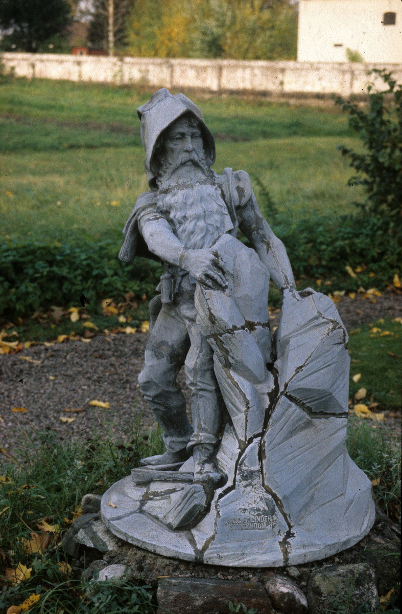 Staty tillverkad av J & C G Bolinders Mekaniska Verkstads AB, Strömsbergs bruk, Tolfta socken, Uppland