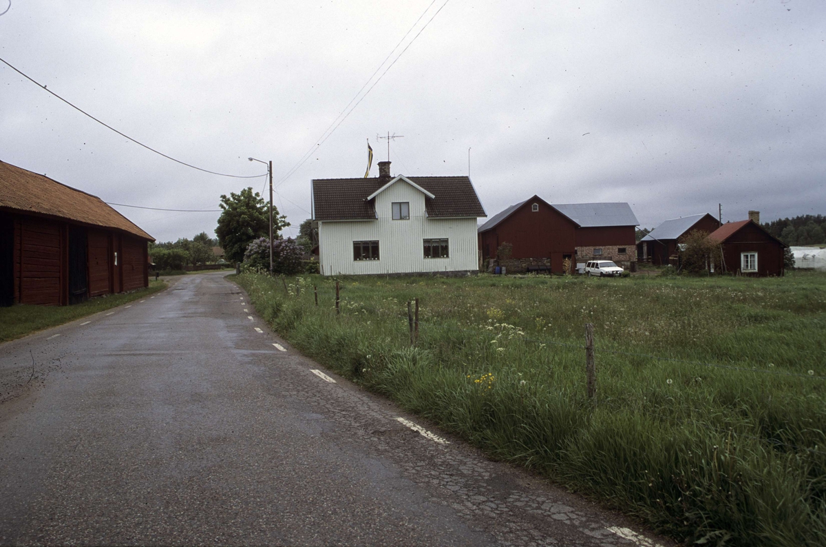 Hållen, Hållnäs socken, Uppland 2000