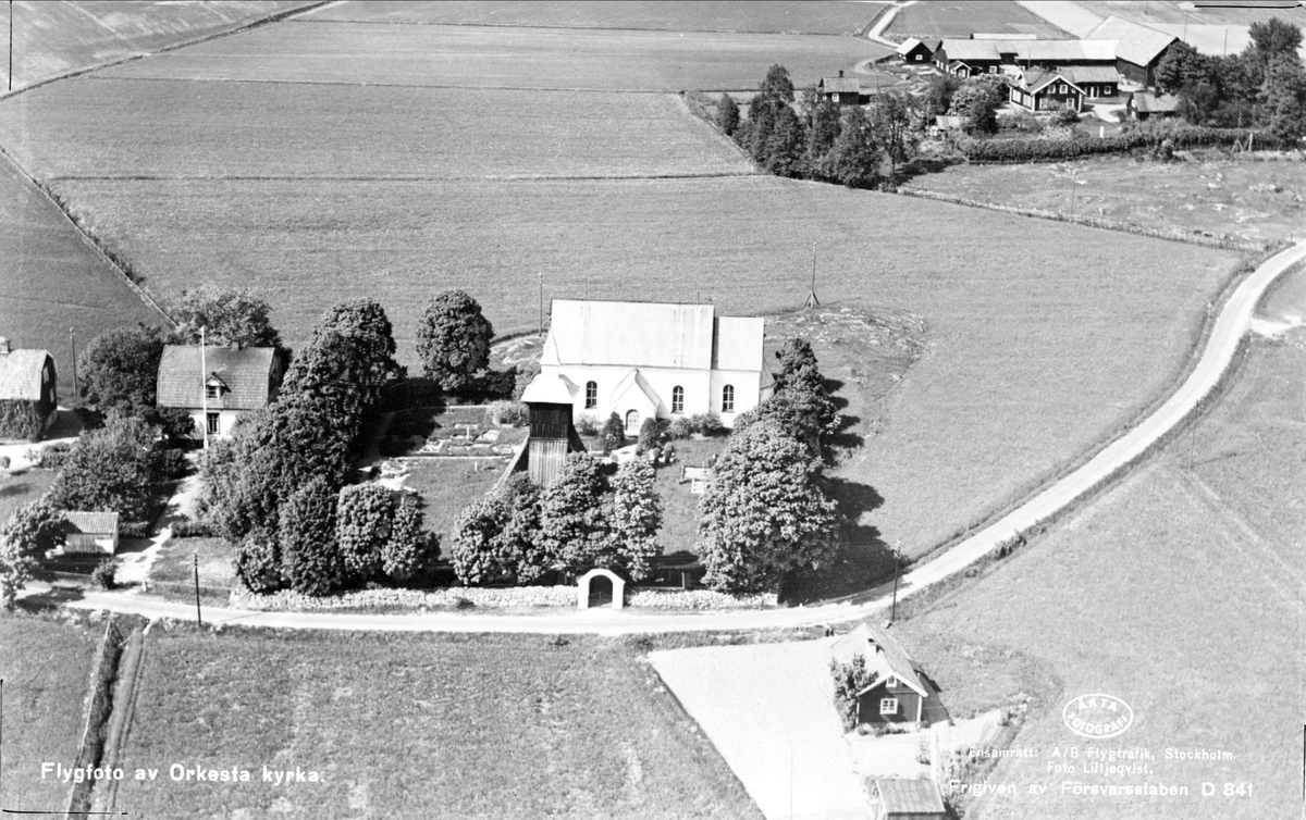 Flygfoto över Orkesta kyrka, Orkesta socken, Uppland 1936