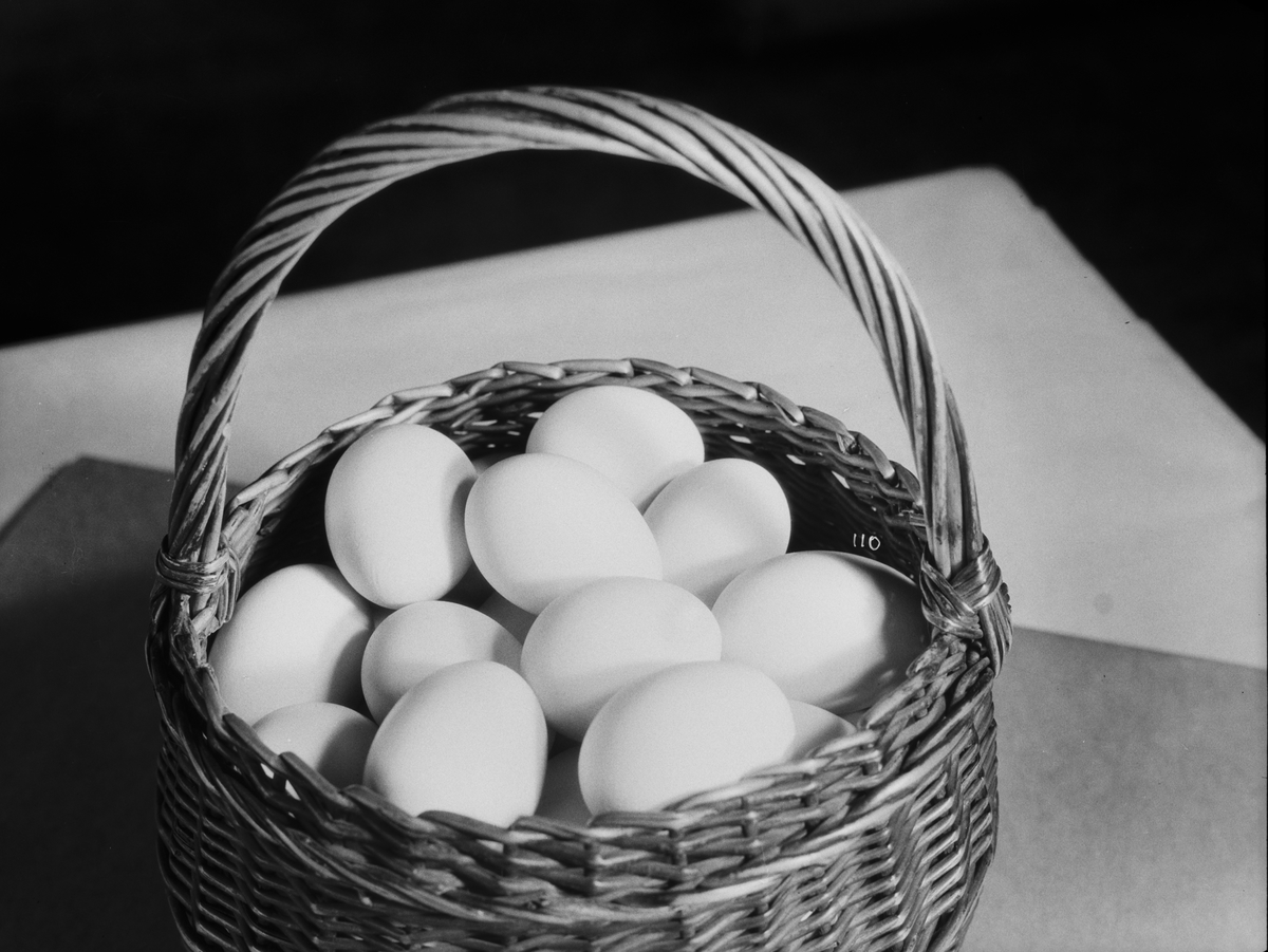 Korg med ägg, Fackskolan för huslig ekonomi, Uppsala februari 1932