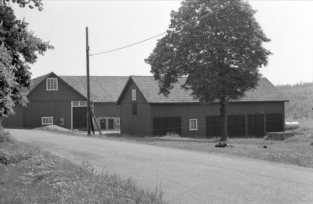 Ladugård, loge och hönshus, Prästgården 1:1, Danmarks socken, Uppland 1977