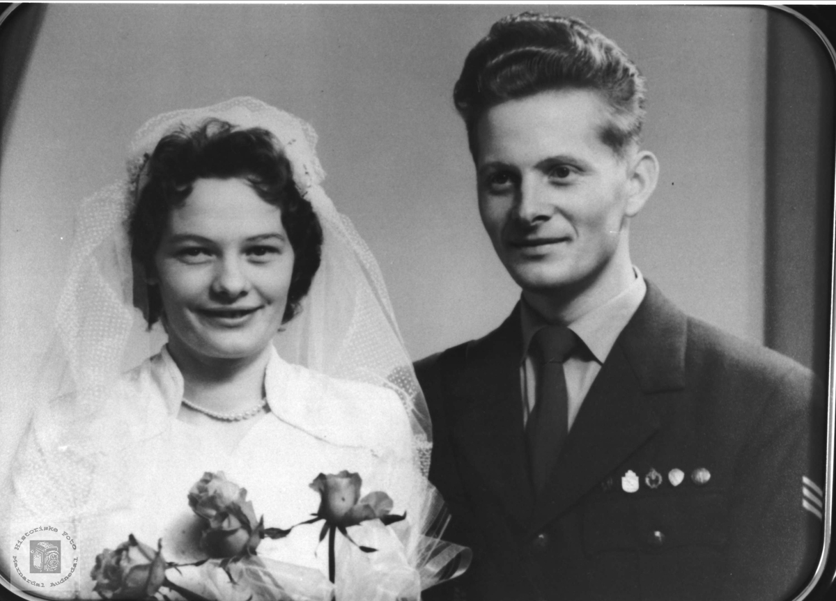 Bryllupsbilde Anne Oddbjørg og Freddy Finsådal, Øyslebø.