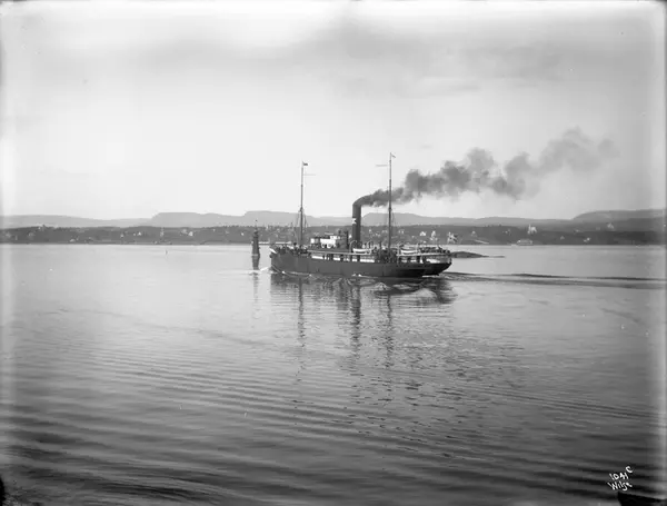 D/S Sterling (b. 1907, Fredrikstad Mekaniske Verksted, Fredrikstad ...