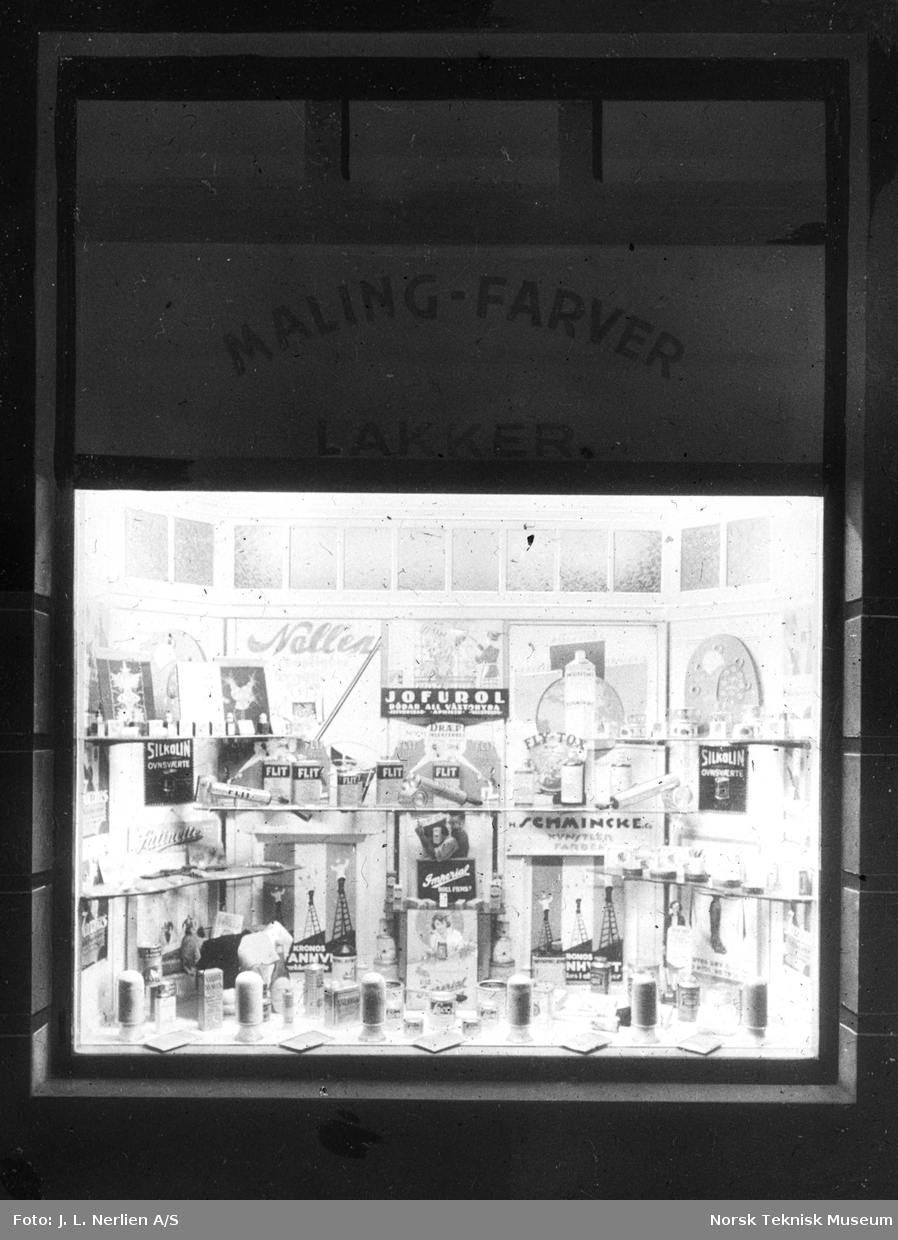 Opplyste vindusutstillinger, fargehandel, 1930-tallet