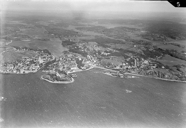 Enligt AB Flygtrafik Bengtsfors: "Strömstad Bohuslän".