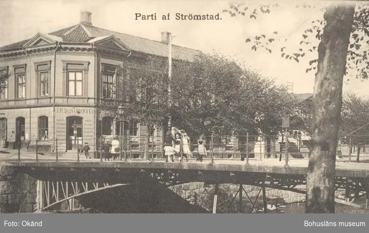 Tryckt text på kortet: "Parti af Strömstad." 
