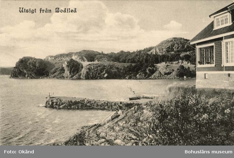 Tryckt text på vykortets framsida: "Utsikt från Bodiled."