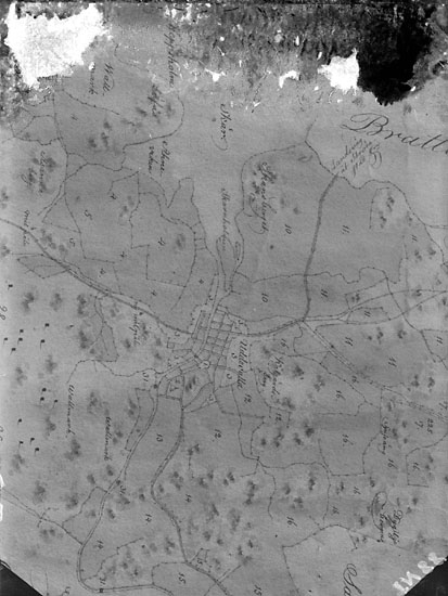 Enligt senare noteringar: "Foto av gammal karta över Uddevalla med omgivning."