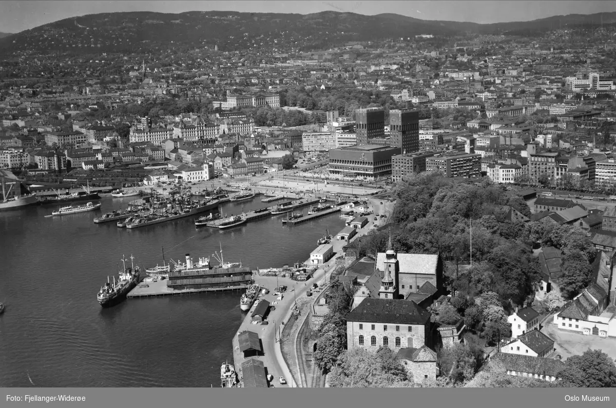 utsikt, Akershus festning, havn, skip, Vestbanestasjonen, Rådhuset, Slottet, by