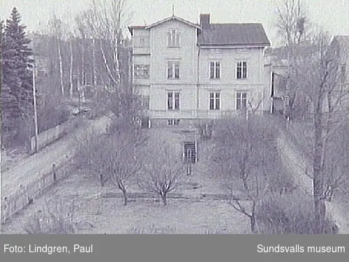 "Cederbladska huset". Bergsgatan 39. Fastigheten uppförd omkring 1890 av vaktmästare A F Cederblad.