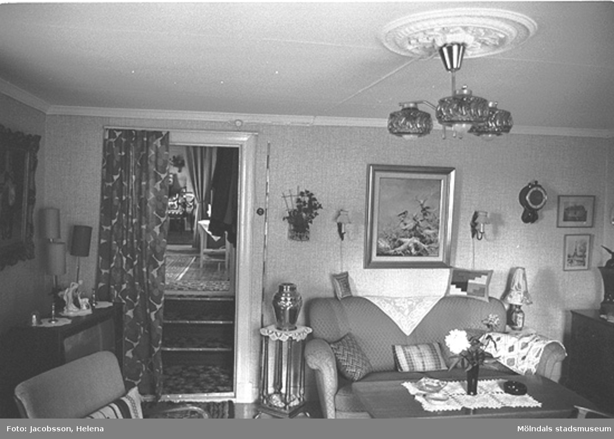 Interiör i bostadshus på Roten M 29 i Mölndals Kvarnby, 1972.