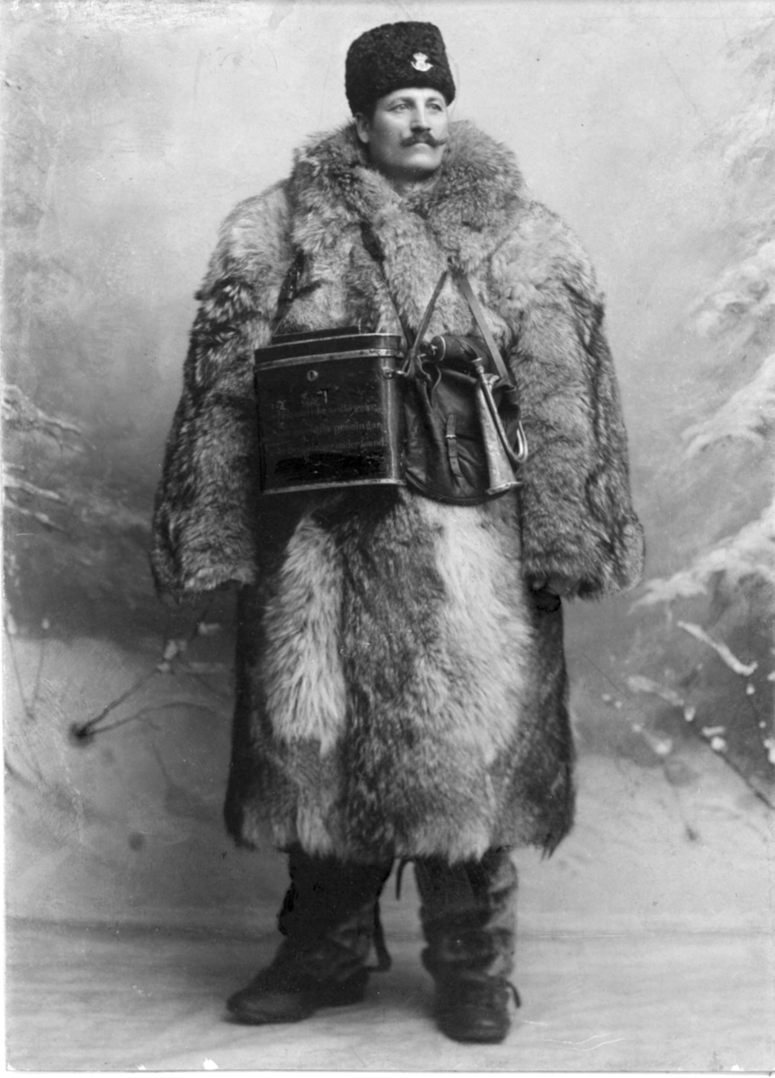 Uniformer för landsvägspostiljon, omkring år 1900.  Vinteruniform.