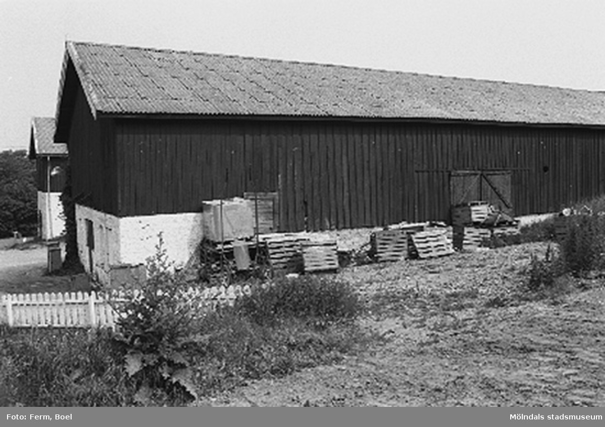 En lada. Lunnagården i Balltorp 1992-06-30.