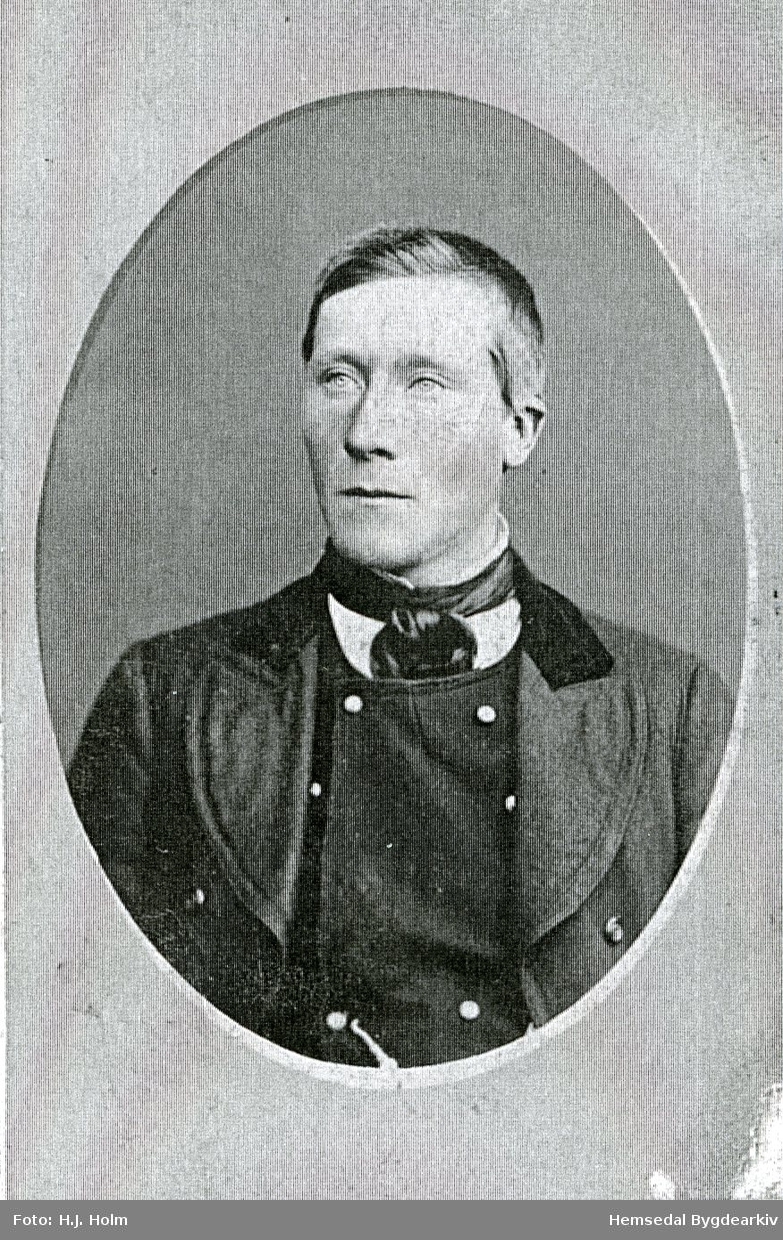 Kristen Hjelmen , fødd i Vente i Hemsedal i 1863