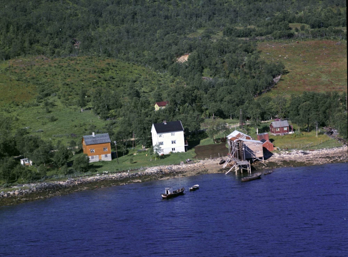 Flyfoto av Skjærstad.