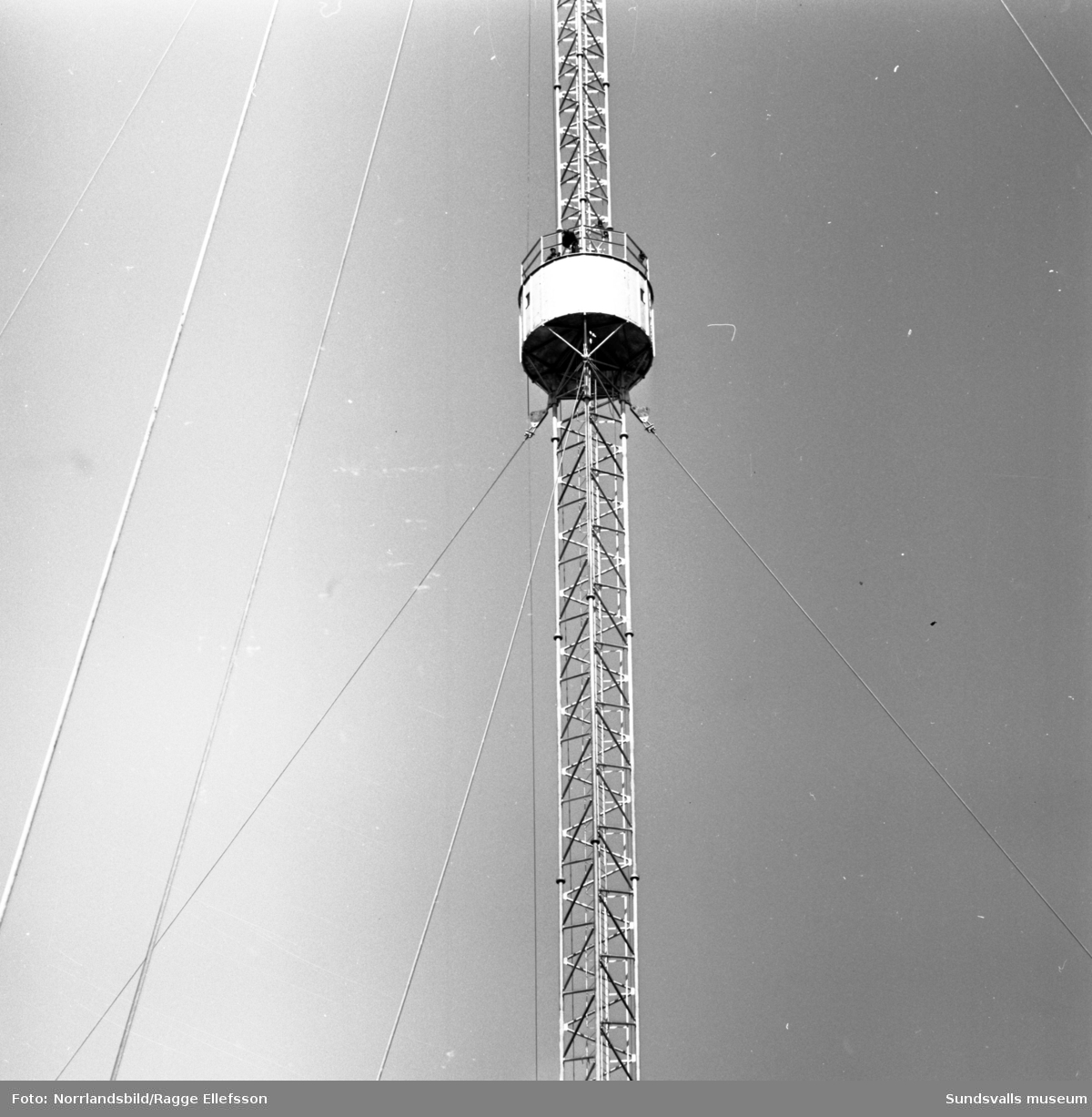TV-masten på Södra berget, 212 meter.