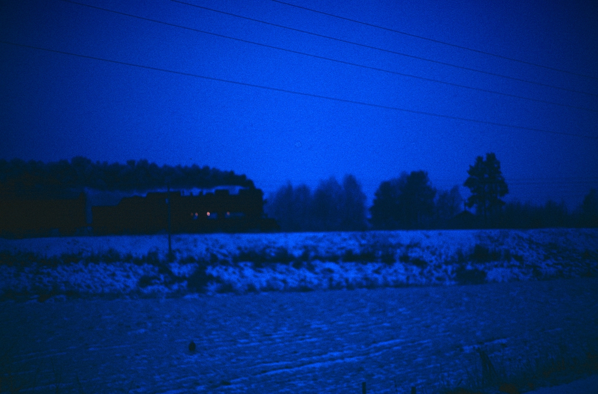 Godstog på Solørbanen trukket av damplok 26c nr. 433.