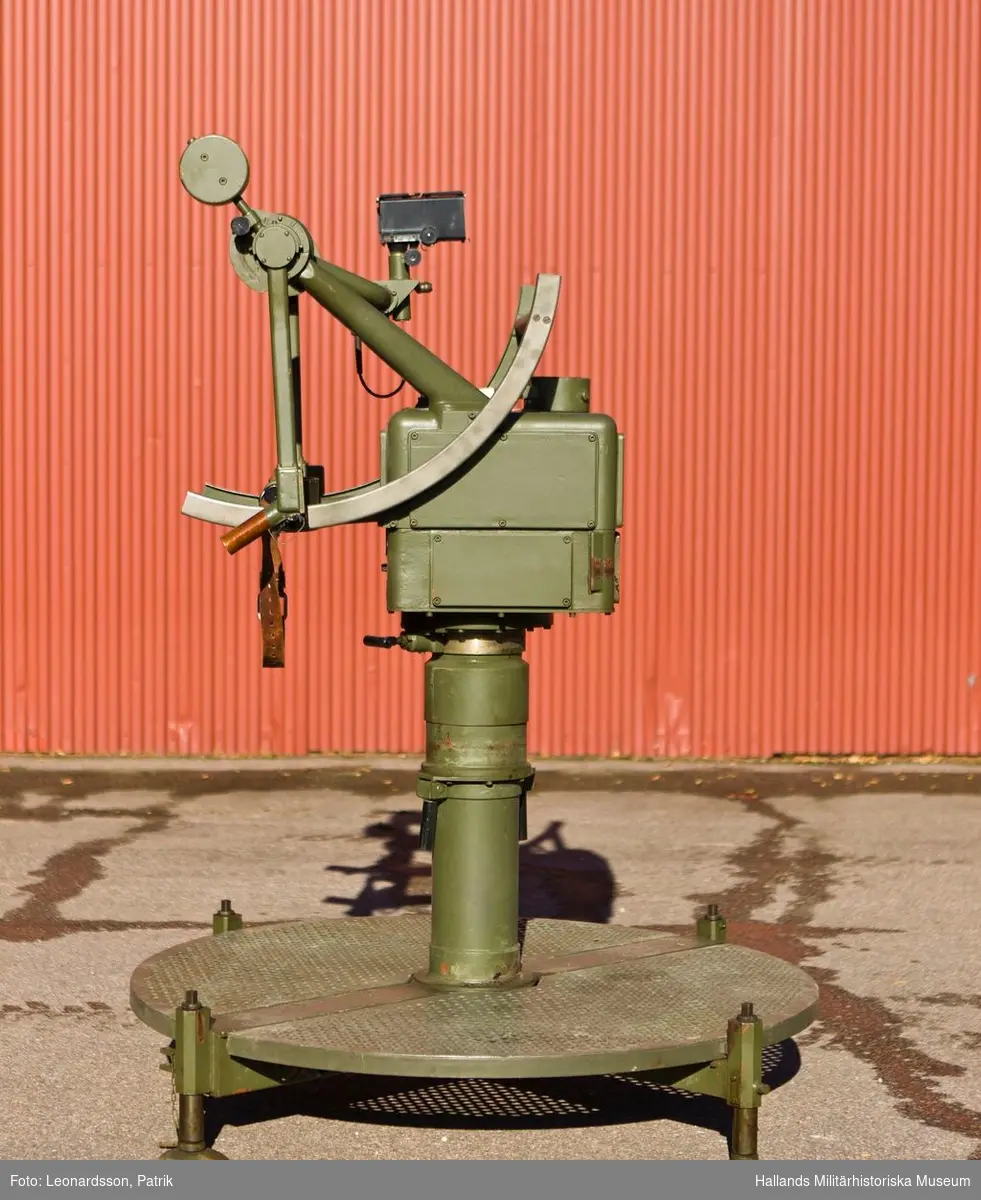 Riktstativ m/1948 användes för att fjärrstyra 2 stycken 40 mm luftvärnsautomatkanoner m/1948.