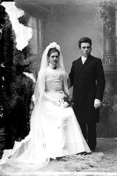 Pastor Sandberg med sin brud