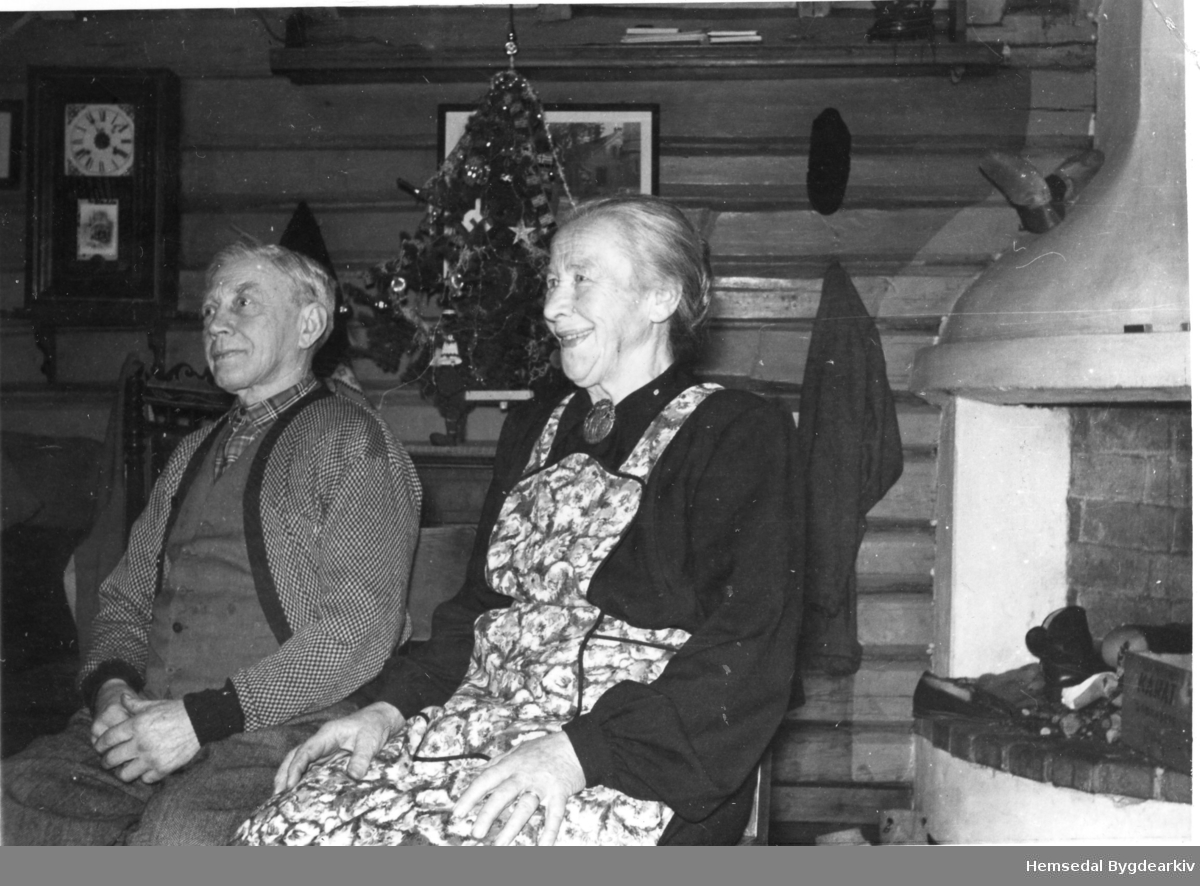 Ola Finset, fødd 1891, og Margit Finset, fødd 1889 Aalrust.