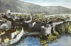 Håndkolerert oversiktsbilde av Dubrovnik