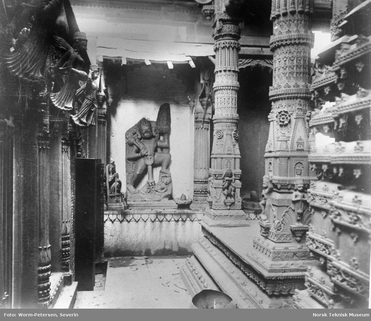 Begum tempel. Fra serie Indien. 