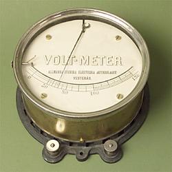 VOLTMETER