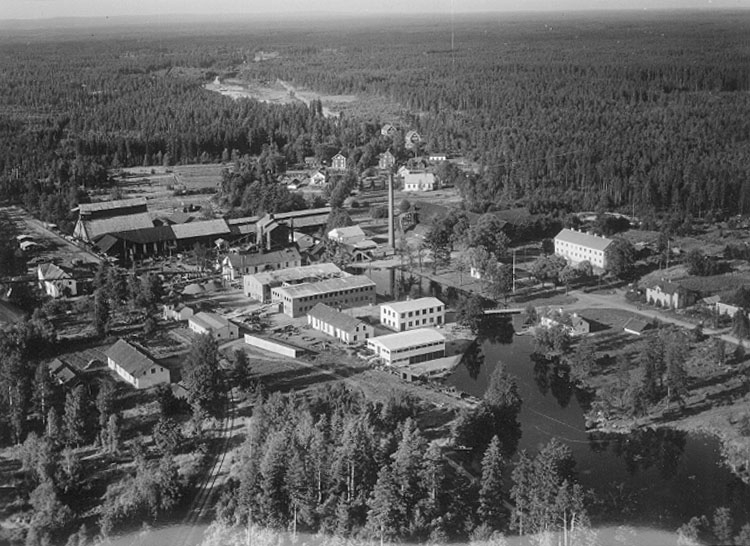 Flygfoto över Röfors.
Bilden tagen för vykort.